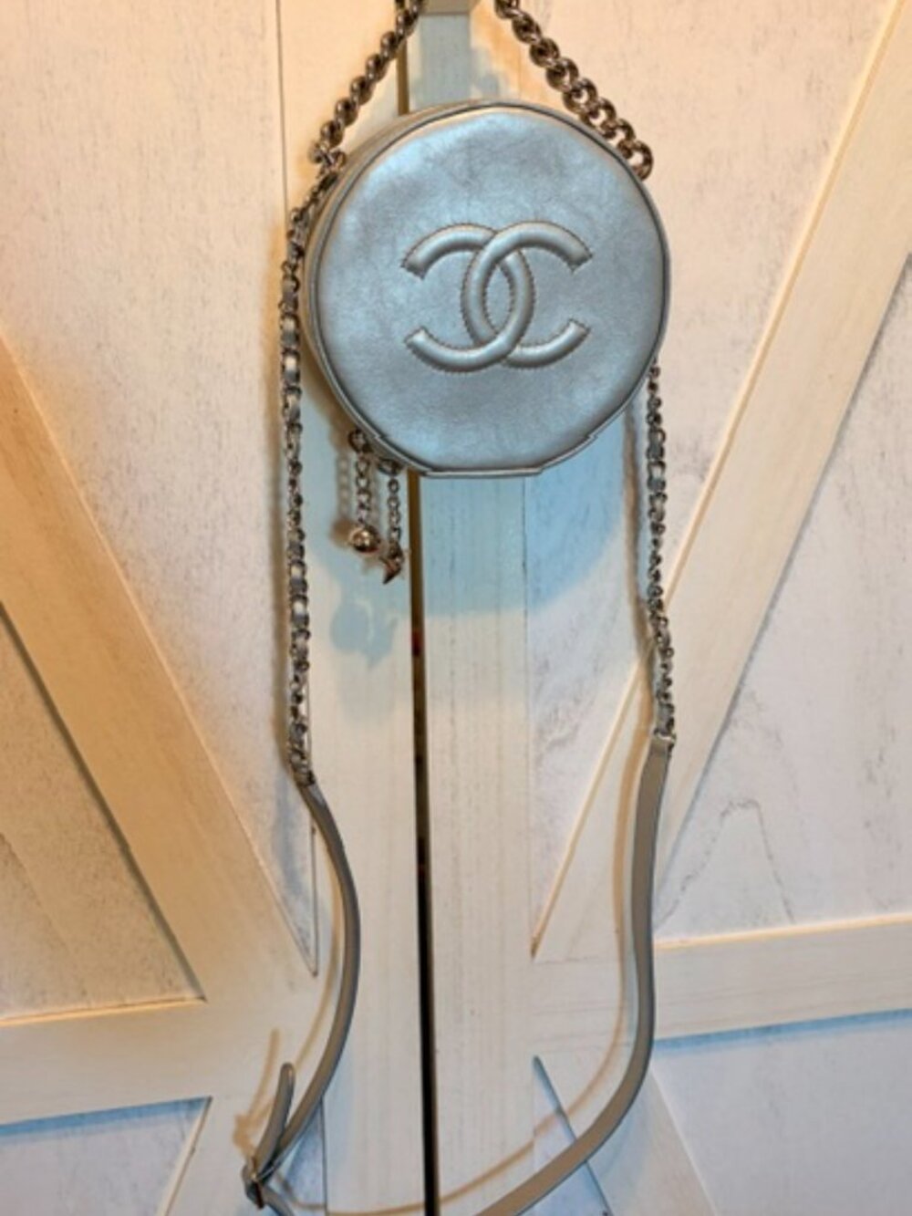 CHANEL Silver CC Round as Earth Chain 2Way Bag - Picture 4 of 14